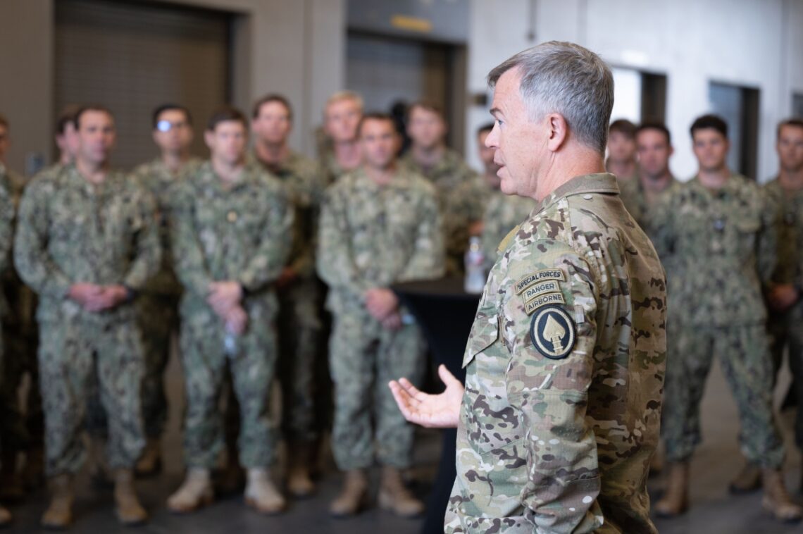 USSOCOM Commander Visits Naval Special Warfare Command, Validates Value ...